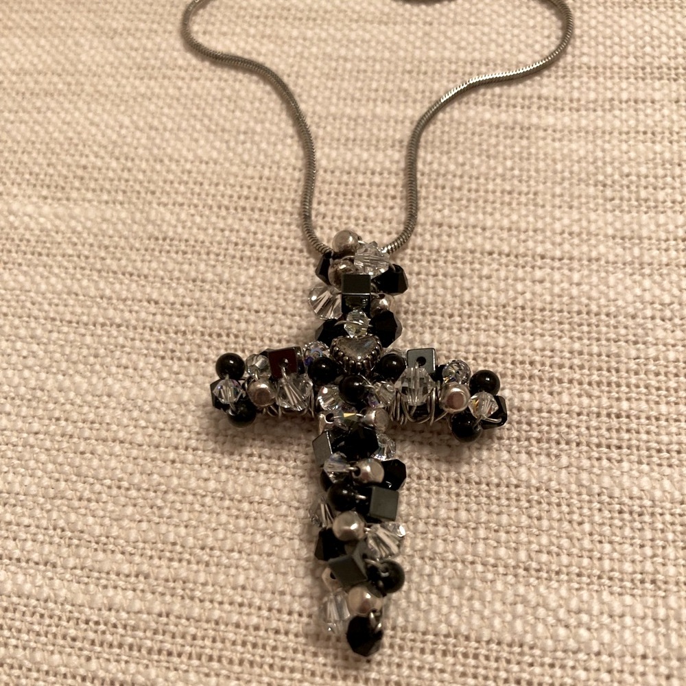NWOT: Beaded, black,silver and clear cross with silver chain
